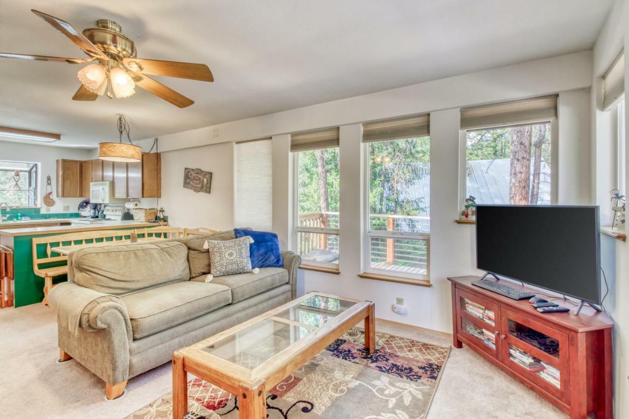 Towering Pines Cabin & Game Room Leavenworth Ngoại thất bức ảnh